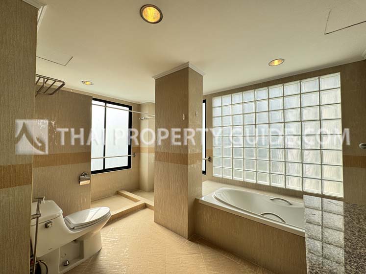 Apartment in Sathorn 